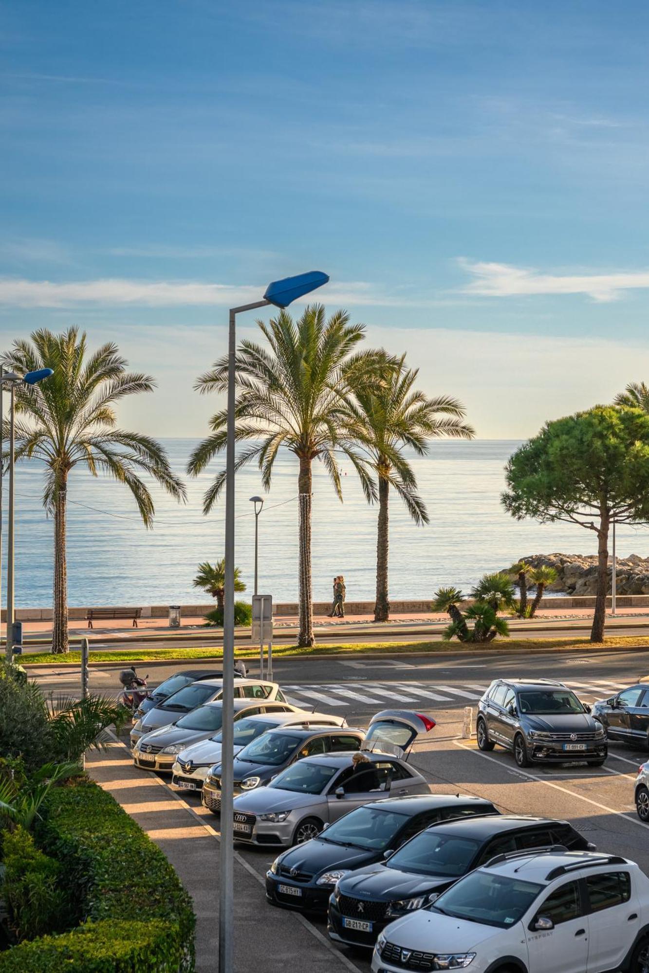 Appartement Bord De Mer « La Petite Ma-Line » カーニュ・シュル・メール エクステリア 写真