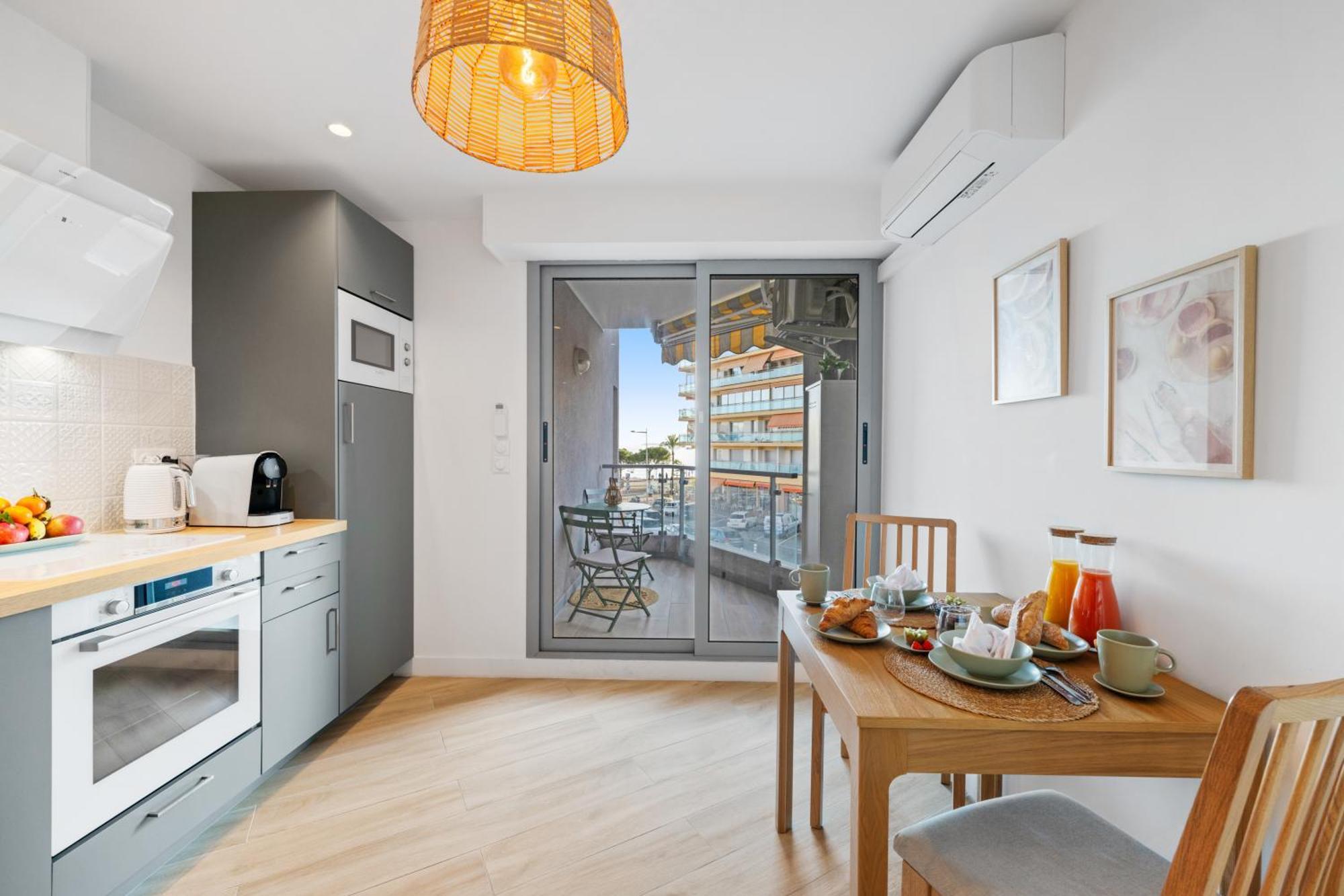 Appartement Bord De Mer « La Petite Ma-Line » カーニュ・シュル・メール エクステリア 写真